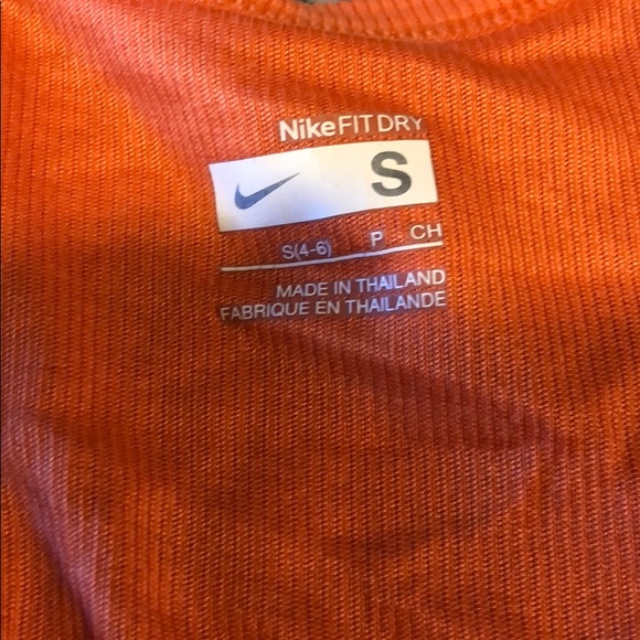 Nike Dri-fit tank - Picture 3 of 4